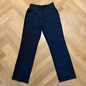 Lululemon Softstreme High Rise Pant Size 4 (current in the store)